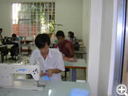 センター内の縫製教室