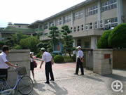 万寿小学校