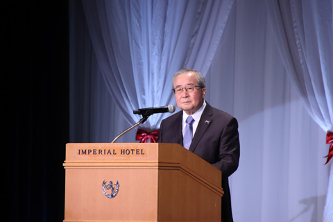 ご祝辞を述べられる 日本財団 会長 尾形 武寿 様