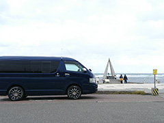 音響機材と共に移動している車（北海道にて）