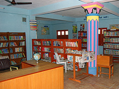 寄贈した図書館　ガウリシャンカル高校