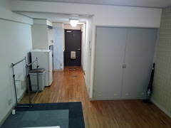 緊急一時宿泊施設　個室利用できるシェルターを3室運営