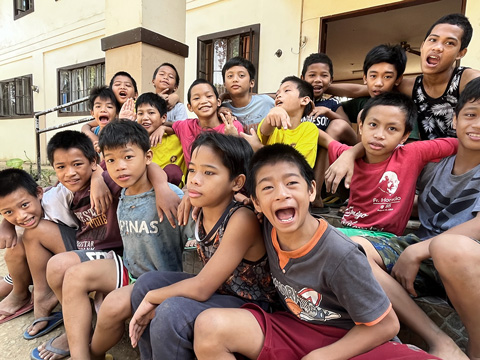 児童養護施設「子どもの家」の子どもたち