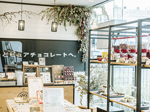 就労サポート事業「久遠チョコレート熊本店」内観