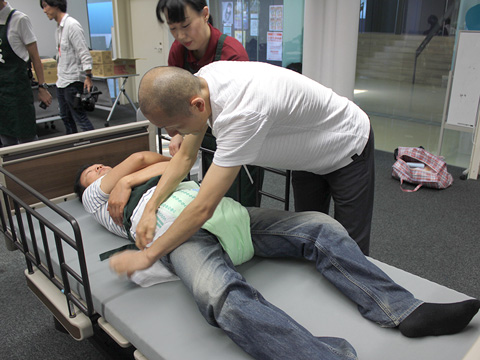 おむつ交換の実習