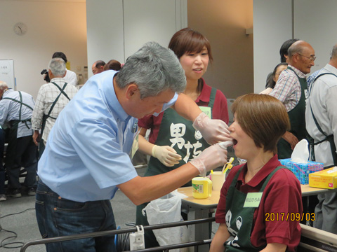 口腔ケアの実習