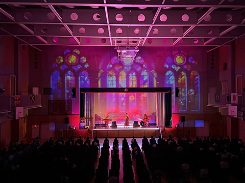 学校公演の様子