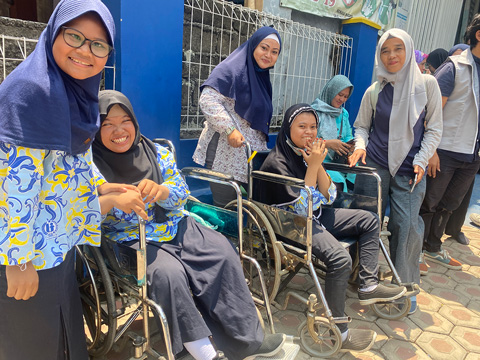 インドネシア特別支援学校