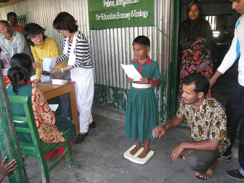 健康診断－体重測定