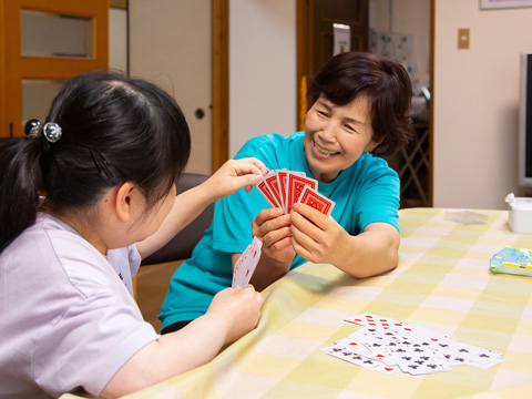 子どもたちと楽しく過ごす