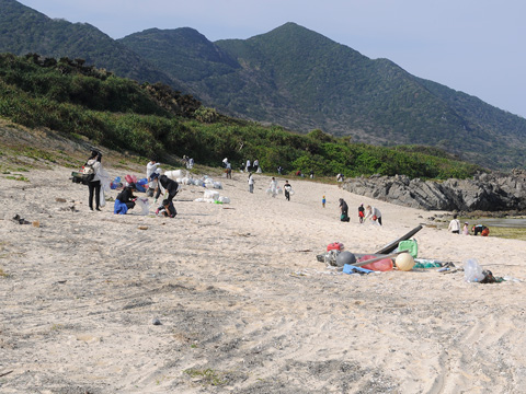 ビーチクリーン（ボランティア）