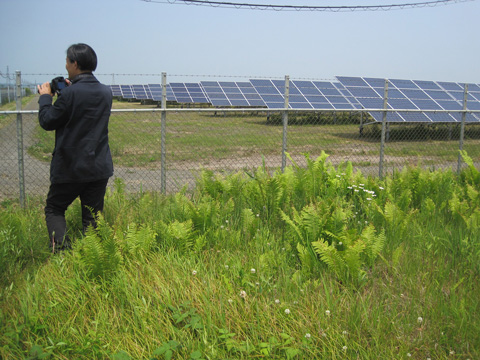 湿原を潰して造られたメガソーラーの視察