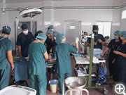 準備中の手術室　チュニジア