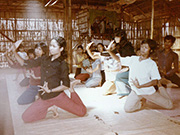 カオイダン・カンボジア難民キャンプ　伝統文化活動支援　民族の誇りを胸に　1985年