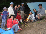 炭焼きで木の利用拡大