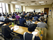 田中理事長の挨拶 29年度第一回セミナー　テーマ「教科書を支えるソフトと点字プリンタ」