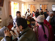 2000年から行っているインド西北部のチベット難民居住区ダラムサラでのアイキャンプ活動の様子 3