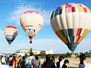 地域に新たな集いの場を 熱気球フェスティバル
