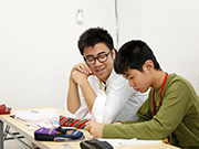 無料学習会の風景(学生ボランティアによる寄り添い型)